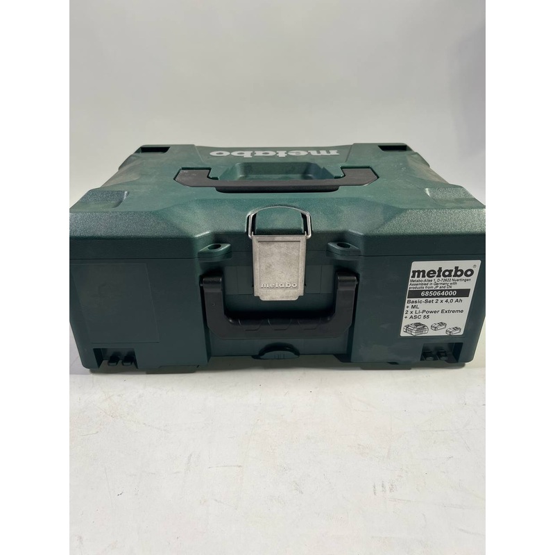 Metabo Basic-Set Ladegert + 2x 18 V/4,0 Ah Akkus in MetaLoc II) - Unvollstndig